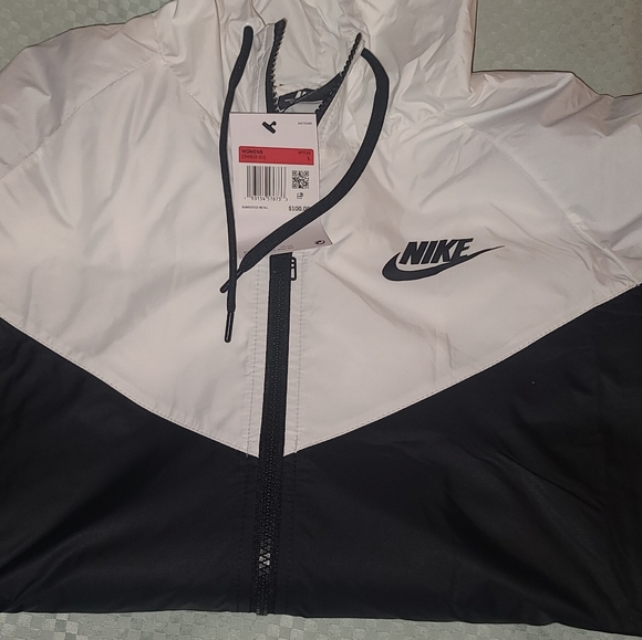 Nike Jacket - Picture 5 of 13